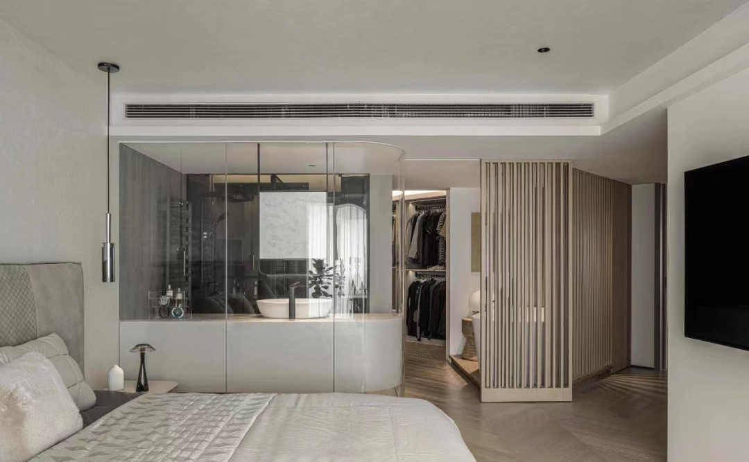 640-11 卫生间门对床怎么解决?