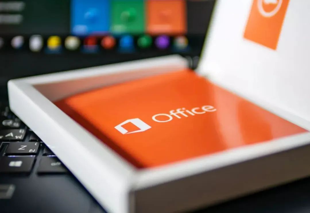640-11 微软 Windows 和 Office 正在被 Linux 和 LibreOffice 所取代