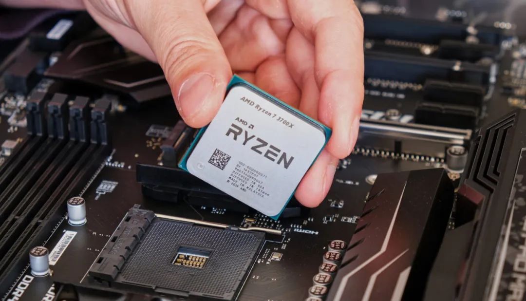 640-13 夏天要到了,对于您的电脑来说,CPU 多热算太热?